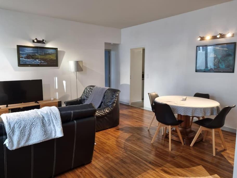 Grand Appartement Pres De La Cathedrale De Quimper Kültér fotó