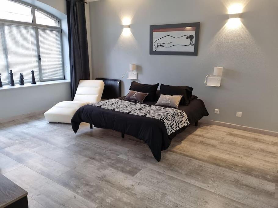 Grand Appartement Pres De La Cathedrale De Quimper Kültér fotó